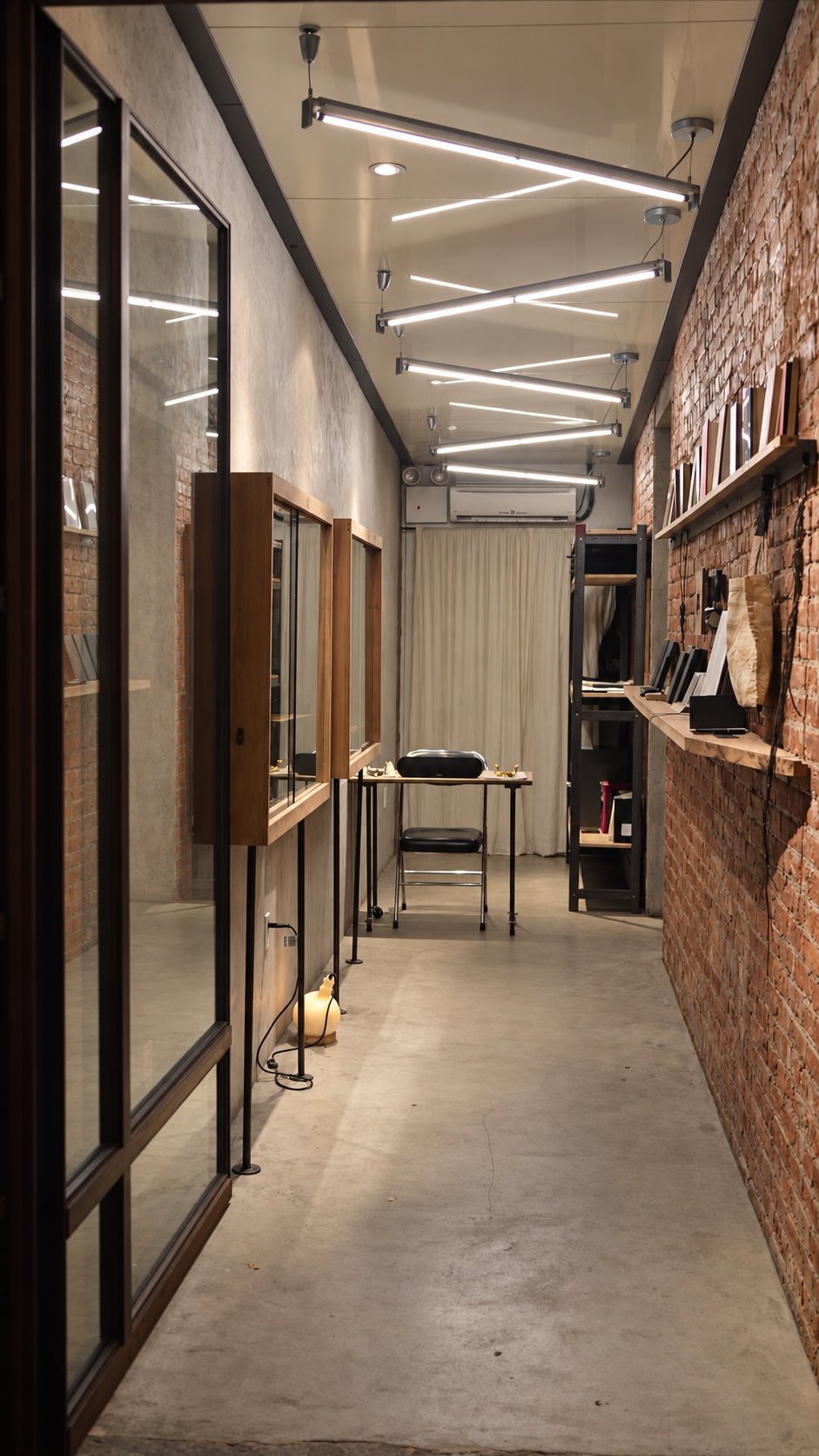 Occulter store interior